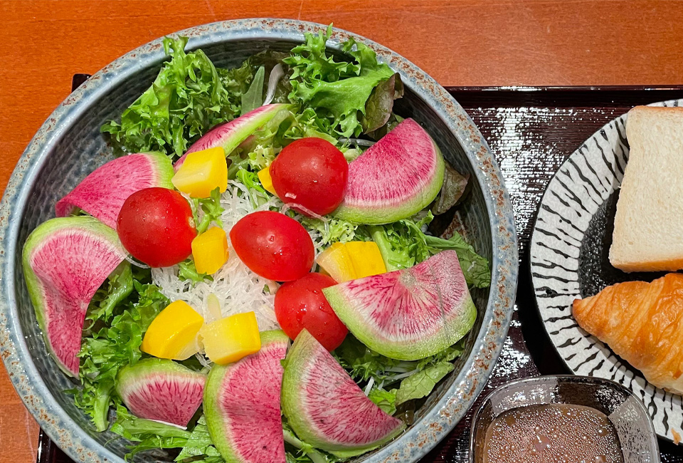 朝食