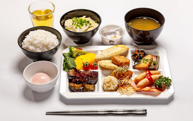 朝食