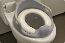 画像:子ども用便座