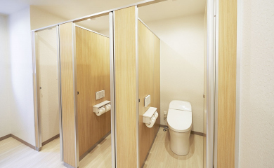 Shared restroom (Image is for illustration purposes.)
