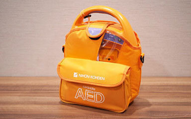 AED(自动体外心脏去颤器)