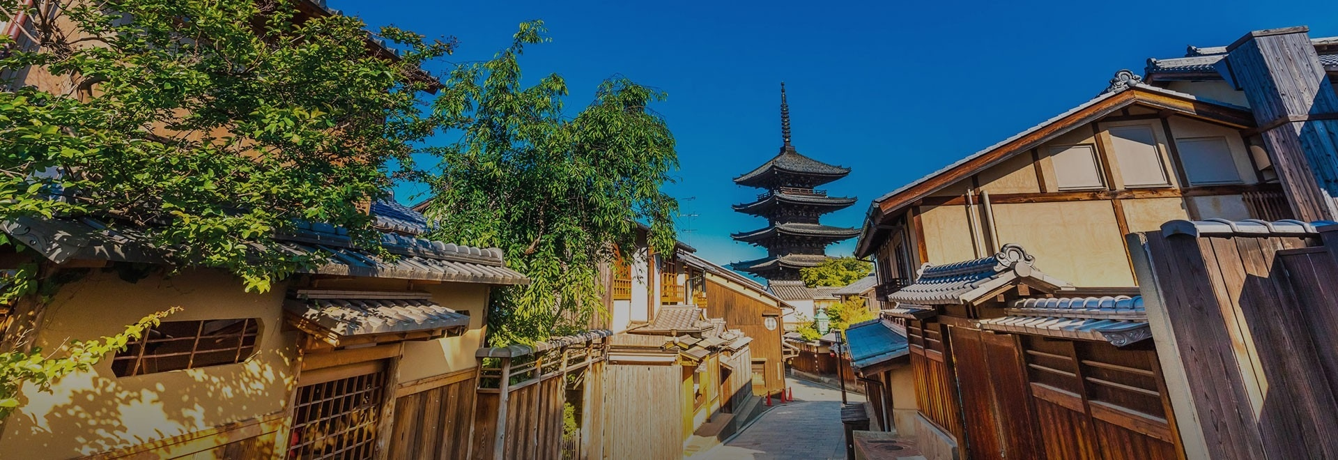 Excellent access to major sightseeing spots in Kyoto City.